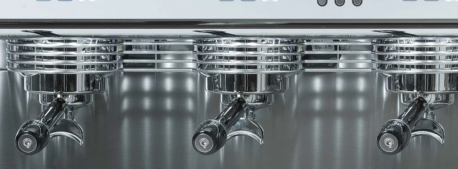 Dalla Corte Evo 2 Espresso Machine - 3-Group Arctic White 6 Dalla Corte Evo 2 Espresso Machine - 3-Group Arctic White - Image 4