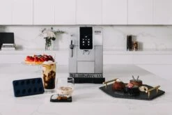 Refurbished DeLonghi Dinamica ECAM35025SB Espresso Machine -Coffee Machine Shop ECAM35025SB Lifestyles April2019 1 29c22d7d 1755 4f4e b303 af4b847027e5