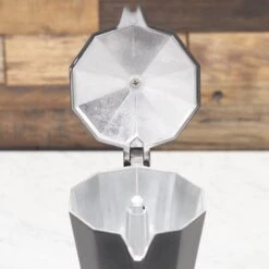 E&B Lab Classic Moka Pot - 6-Cup -Coffee Machine Shop IMG 4024