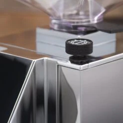 Eureka Mignon Silenzio Espresso Grinder In Lime Green -Coffee Machine Shop IMG 6921 83c2bd8f 980b 4b0a ba1d 16c948e06c57