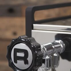 Rocket Espresso Mozzafiato Cronometro R Nera Espresso Machine -Coffee Machine Shop IMG 8287 aca44788 dbfa 45f5 a0d2 2f095d6e4356