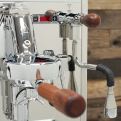 Bezzera Magica PID Espresso Machine With Flow Control - Rosewood -Coffee Machine Shop IMG 8543 fc59fd68 c173 4c03 9601 5282e2aa867d