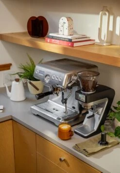 Breville BES881 Barista Touch Impress -Coffee Machine Shop MadronaTreehouseShoot 20221118 WEB 41