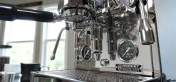 Rocket Espresso Mozzafiato Cronometro R Bianco Espresso Machine -Coffee Machine Shop TopFeatures image 686 321 RocketMozzafiattoEvoR 03 40a7c3d8 8c27 40d8 8f23 e5ba321221f9