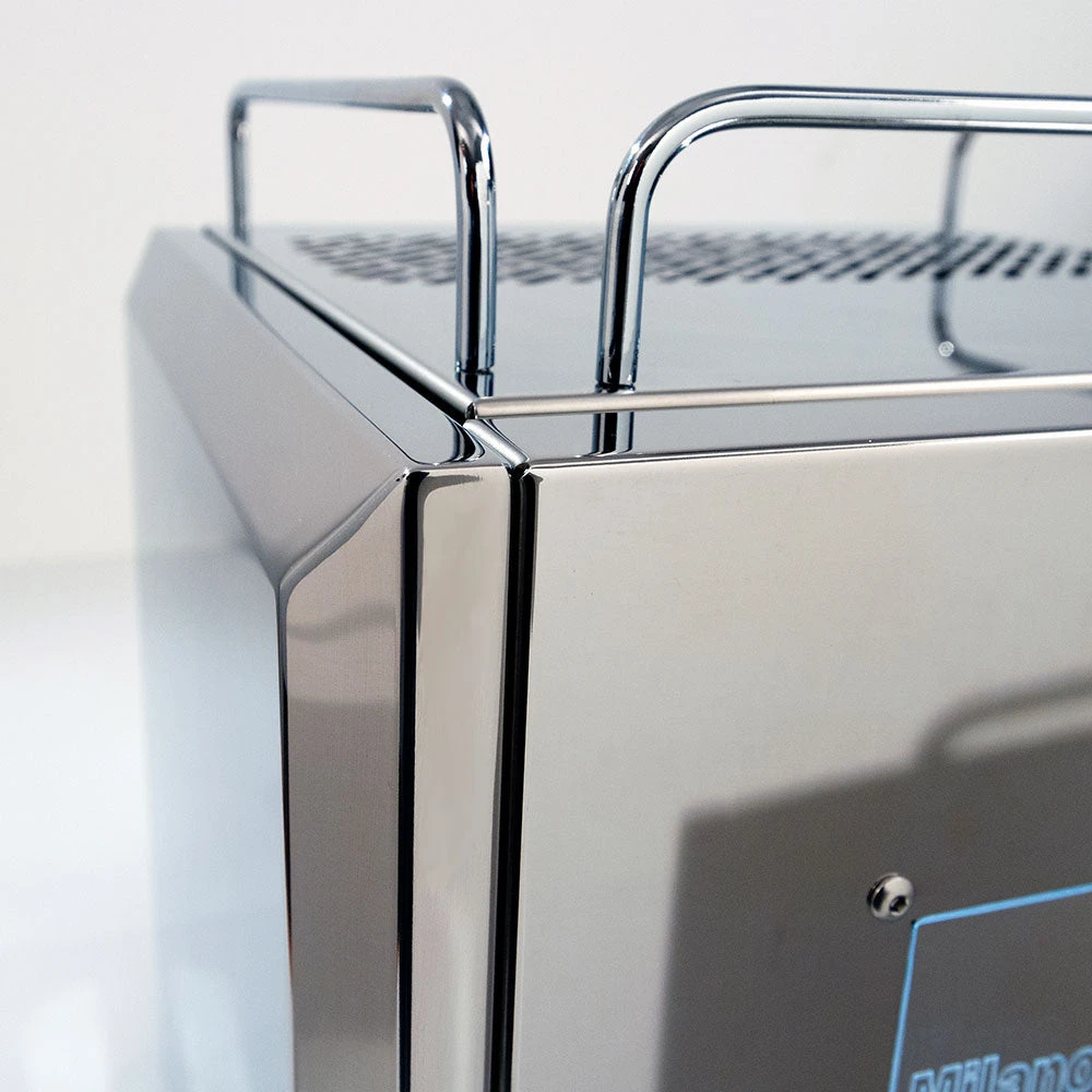 Bezzera DUO MN Dual Boiler Espresso Machine With Flow Control - Total Red 5 Bezzera DUO MN Dual Boiler Espresso Machine With Flow Control - Total Red - Image 3