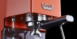 Gaggia Classic Pro Espresso Machine In Lobster Red 17 Gaggia Classic Pro Espresso Machine In Lobster Red -Coffee Machine Shop closeup portafiltro 1560x790 c85c4e9d e96d 4822 84ad 7fa9f48fbf42